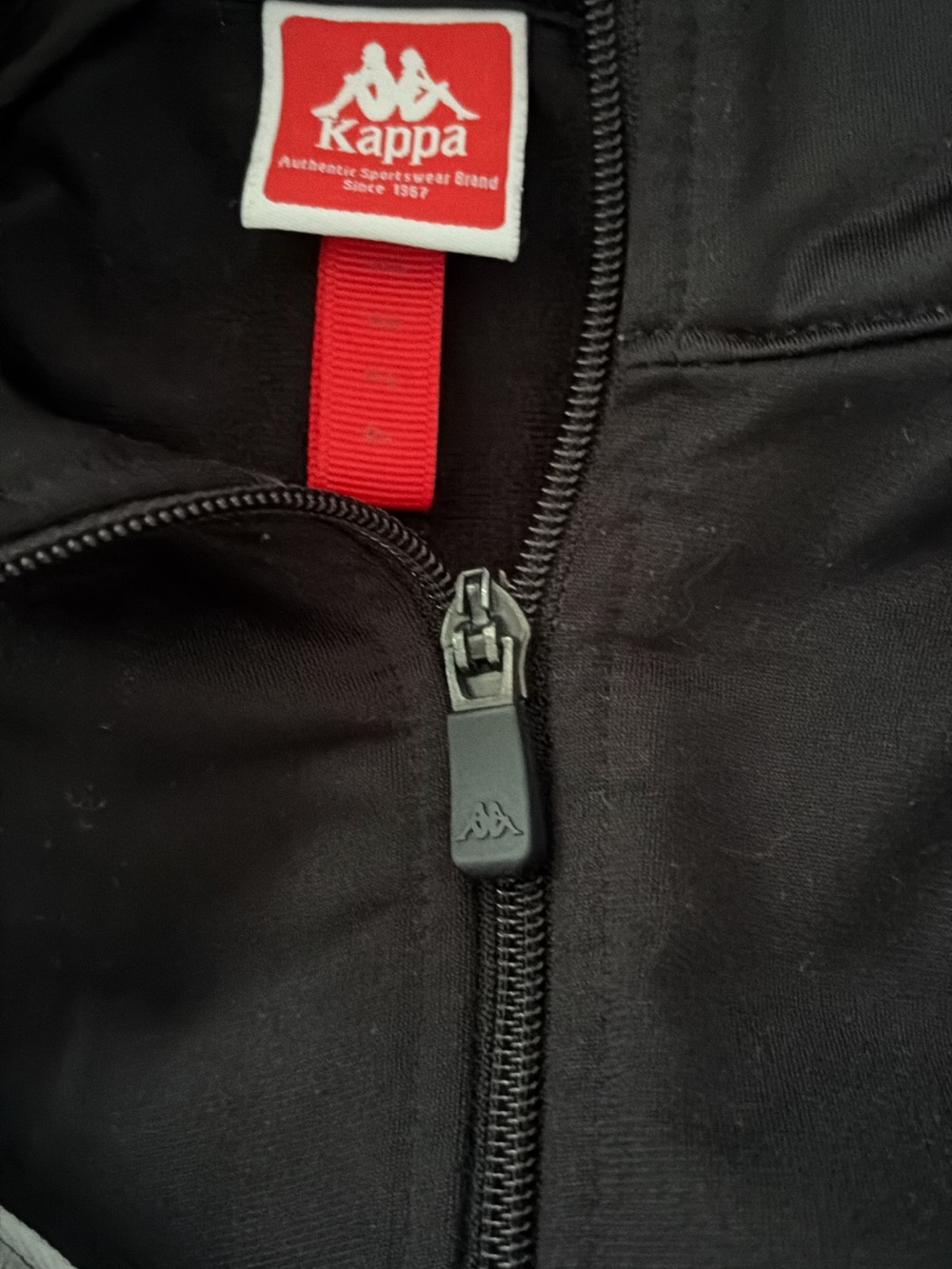 Kappa Black Jacket with Red Tag and Logo Pull